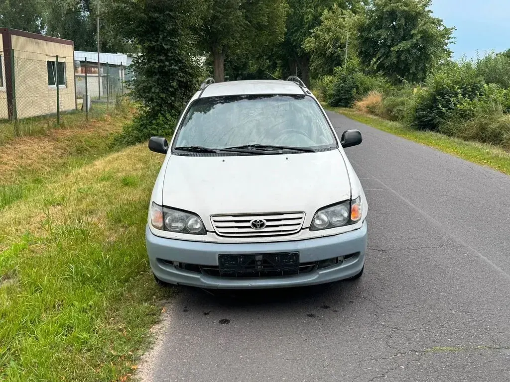 Gebraucht Toyota Picnic 90 PS (66 kW) 1999 Van / Kleinbus