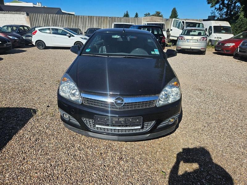 Schwarz Gebraucht 2010 Opel Astra Cabriolet Edition Cabrio | 2.200 € (Superpreis) - Bild 1/4