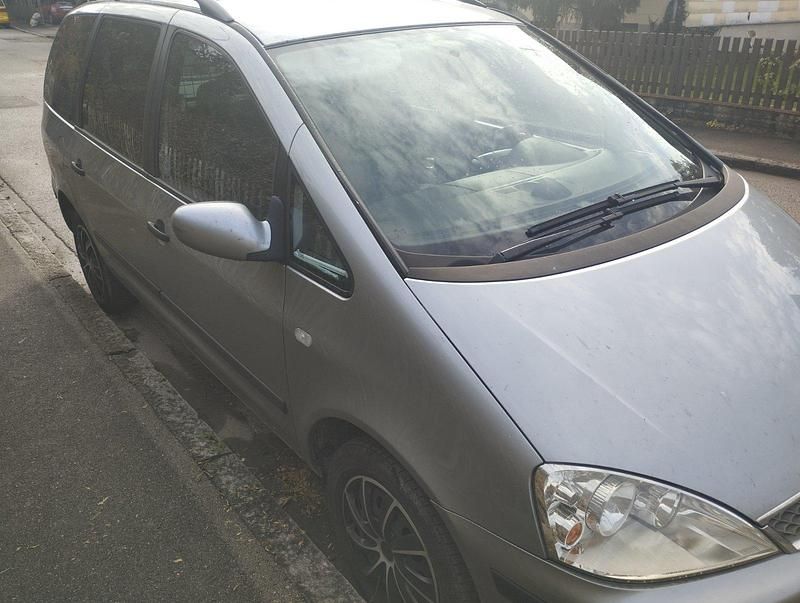 Silber Gebraucht 2005 Ford Galaxy Van / Kleinbus | 1.350 € (Superpreis) - Bild 1/4