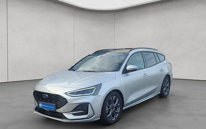 Silber Gebraucht 2024 Ford Focus ST-Line X Kombi | 20.990 € (Guter Preis) - Bild 1/4