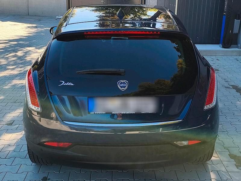 Gebraucht Lancia Delta 120 PS (88 kW) 2010 Blau Kleinwagen