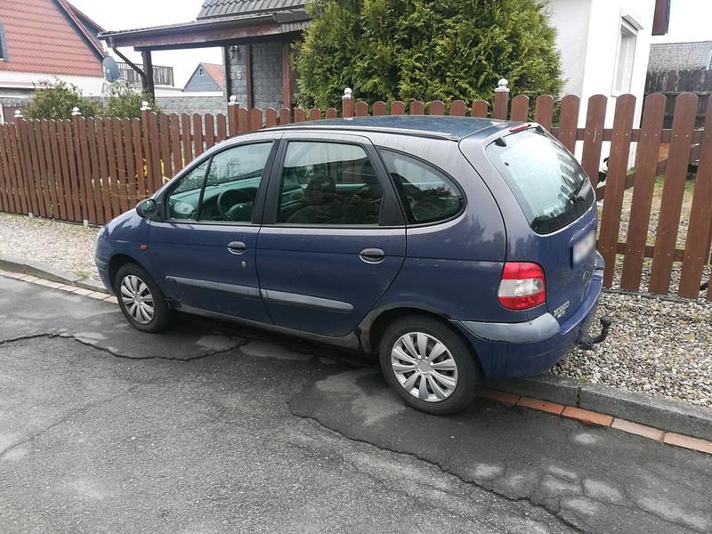 Gebraucht Renault Scénic 139 PS (102 kW) 2000 Blau Van / Kleinbus