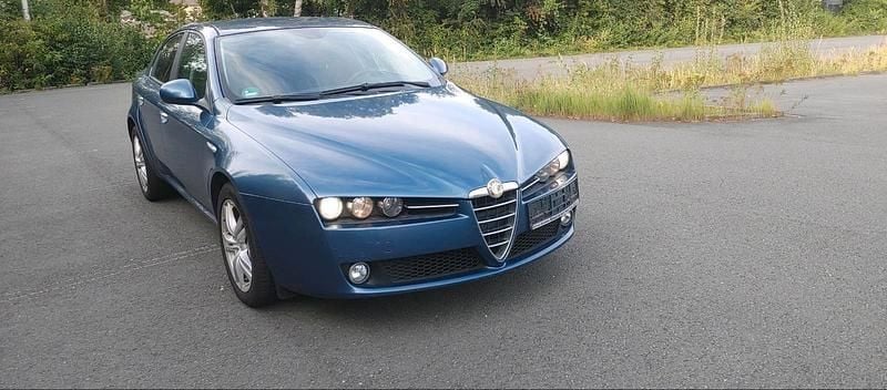 Blau Gebraucht 2008 Alfa Romeo 159 Limousine | 3.399 € (Etwas zu teuer) - Bild 1/4