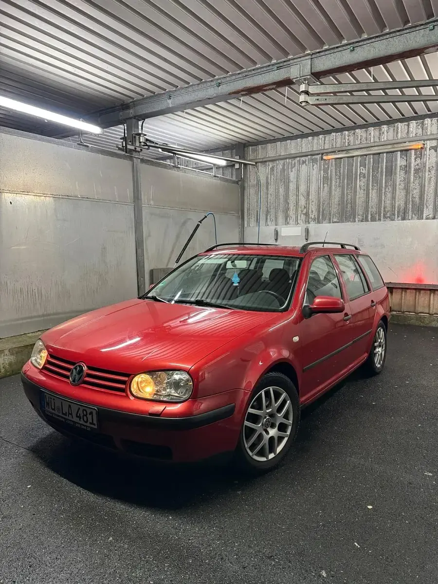 Gebraucht VW Golf IV 105 PS (77 kW) 2001 Rot Kombi