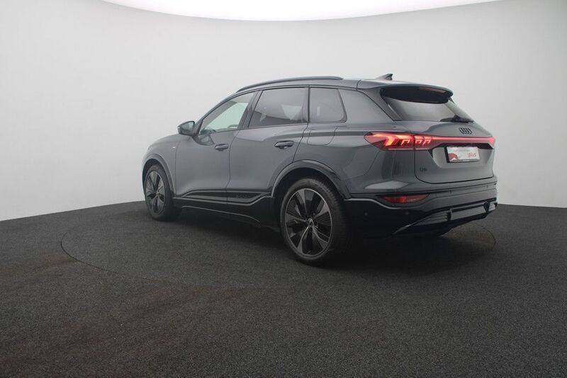 Gebraucht Audi Q6 e-tron Performance 225 kW (306 PS) 2025 Magnetgrau SUV