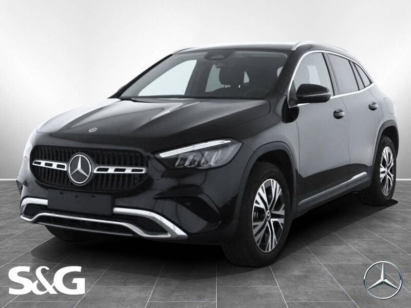 Unilack nachtschwarz Gebraucht 2024 Mercedes GLA200 SUV | 36.977 € (Fairer Preis) - Bild 1/4