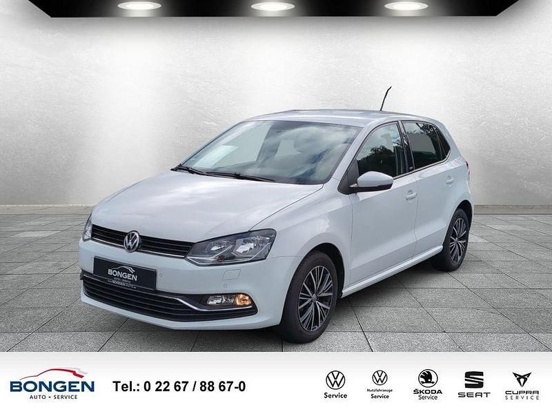 Weiß Gebraucht 2017 VW Polo Allstar Limousine | 9.990 € (Etwas zu teuer) - Bild 1/4