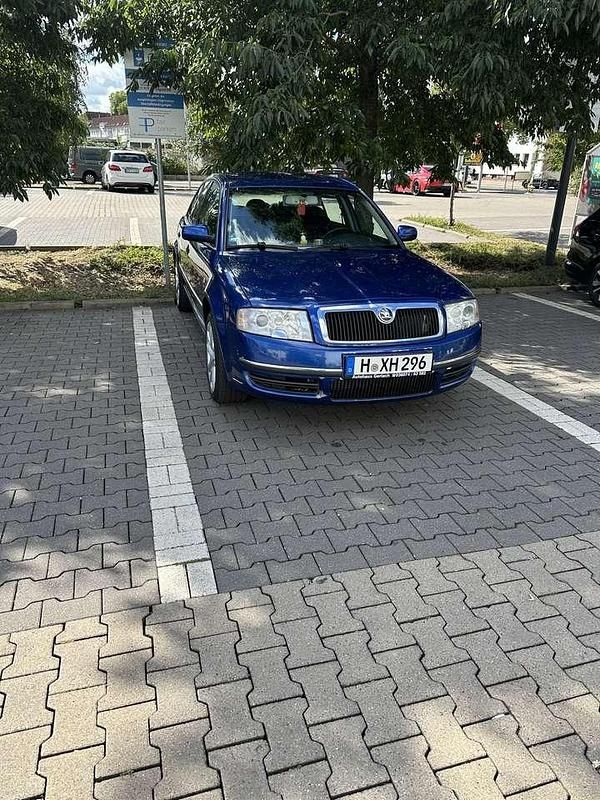 Blau Gebraucht 2003 Skoda Superb Elegance Limousine | 2.500 € (Guter Preis) - Bild 1/4