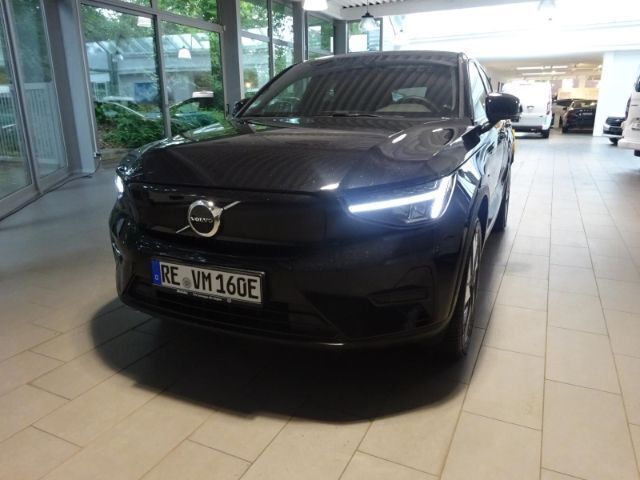 (717) onyx black metallic Gebraucht 2024 Volvo EC40 Plus SUV | 38.880 € (Fairer Preis) - Bild 1/4