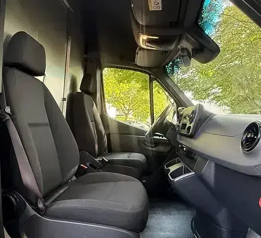 Gebraucht Mercedes E-Sprinter 85 kW (116 PS) 2020 Grau Van