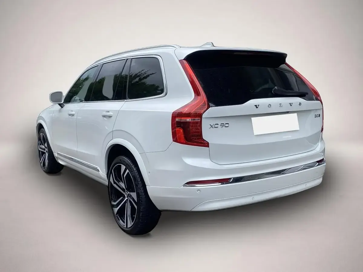 Gebraucht Volvo XC90 Ultimate 235 PS (172 kW) 2024 Manufacturer SUV