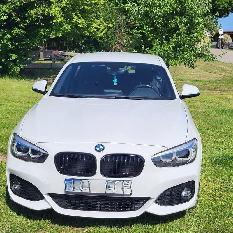 Weiß Gebraucht 2018 BMW 118 M Sport Kleinwagen | 16.500 € (Fairer Preis) - Bild 1/4