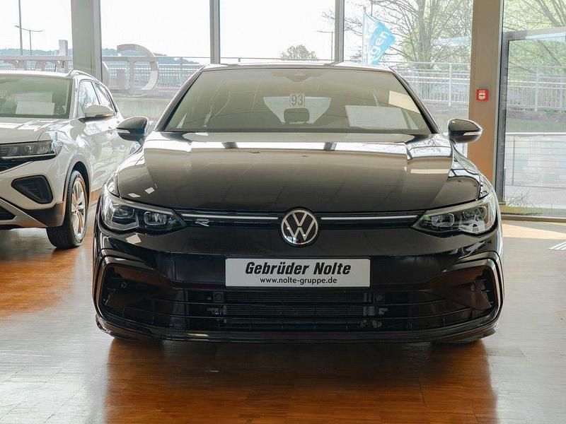 Gebraucht VW Golf VIII R-line 150 PS (110 kW) 2022 Deep black Limousine