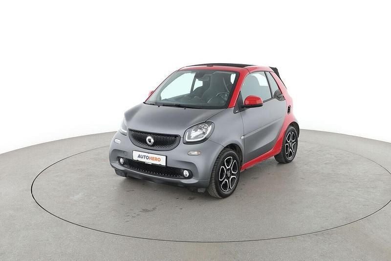 Grau Gebraucht 2016 Smart ForTwo Cabrio Basis Cabrio | 14.590 € (Fairer Preis) - Bild 1/3