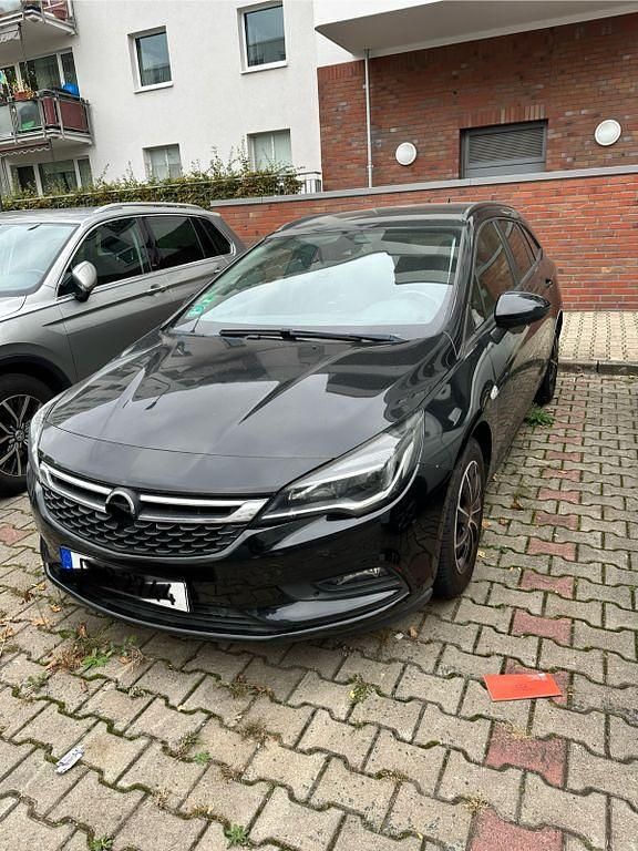 Schwarz Gebraucht 2019 Opel Astra Ultimate Kombi | 8.500 € (Superpreis) - Bild 1/1