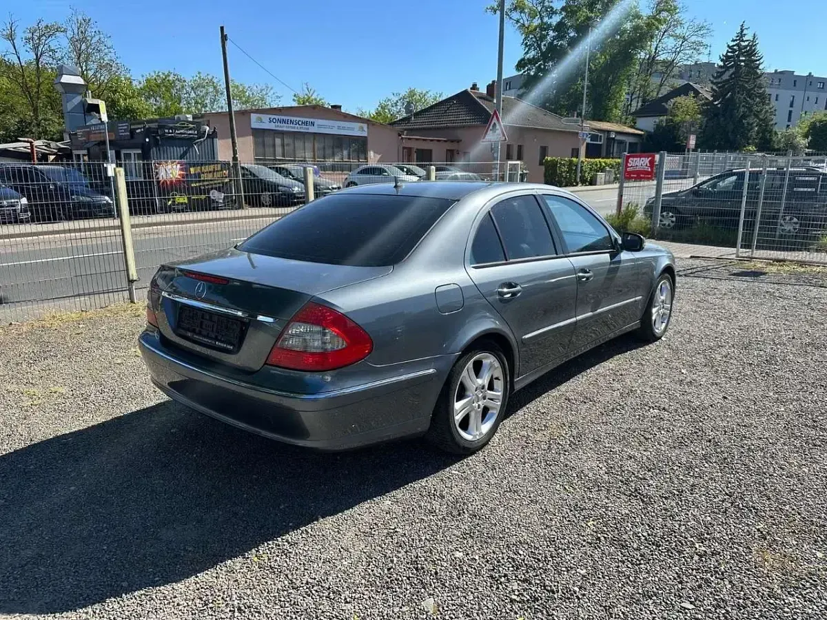 Gebraucht Mercedes E280 Avantgarde 231 PS (169 kW) 2007 Grau Limousine