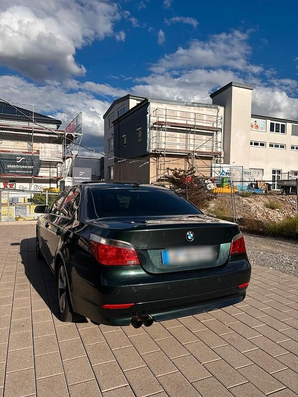 Grün Gebraucht 2004 BMW 525 Limousine | 6.000 € (Etwas zu teuer) - Bild 1/4