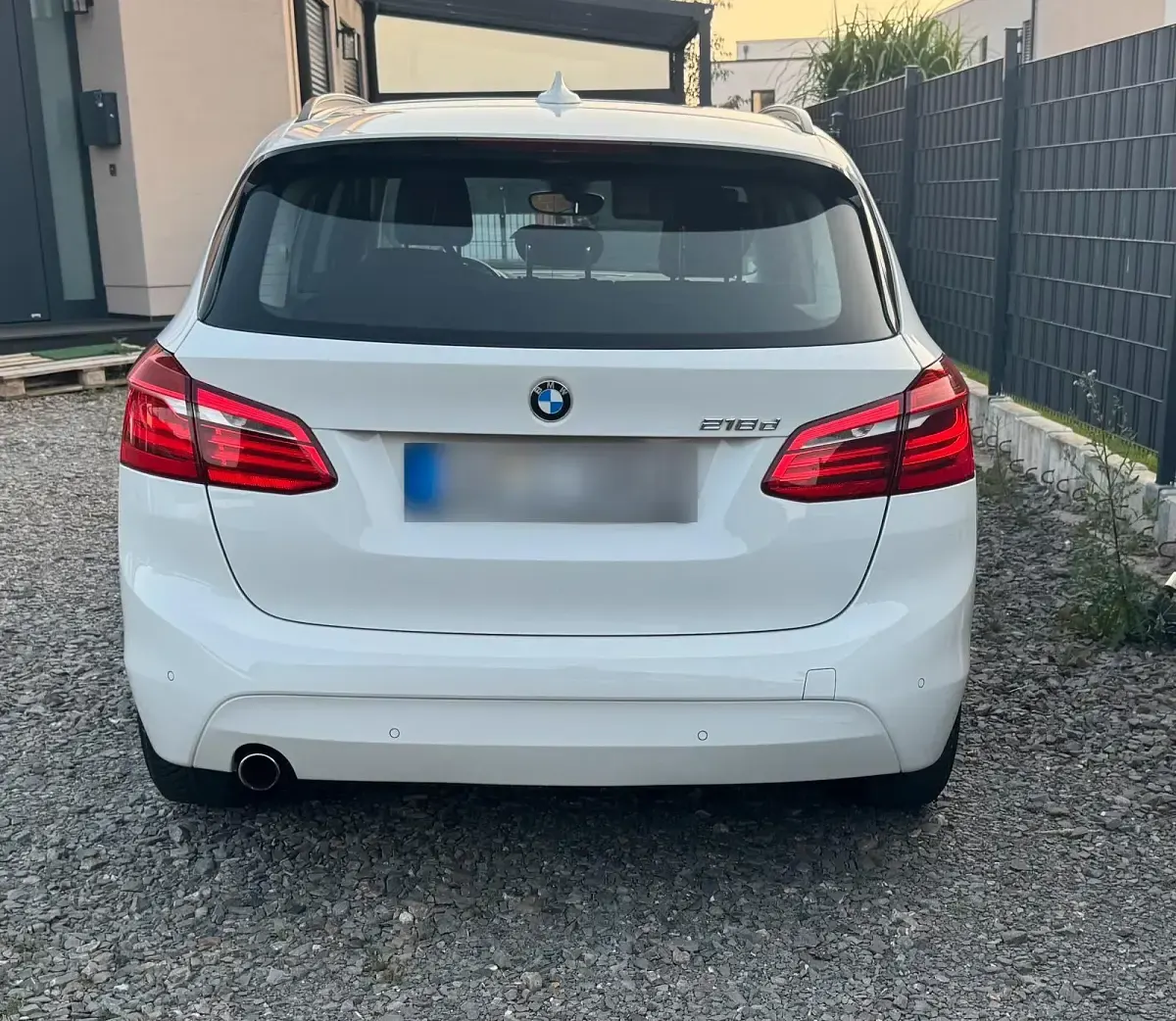 Gebraucht BMW 218 140 PS (102 kW) 2017 Weiß Limousine