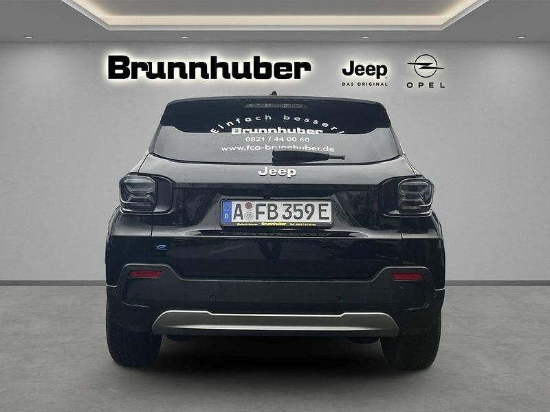 Neu Jeep Avenger EV Summit 114 kW (156 PS) 2025 Schwarz SUV