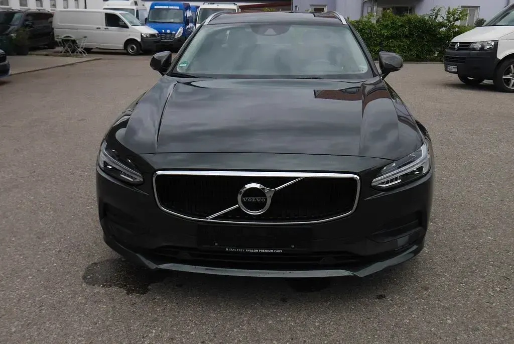 Second-hand Volvo V90 Momentum 190 CP (139 kW) 2018 Gri Break