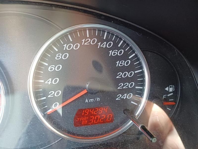 Gebraucht Mazda 6 Comfort 120 PS (88 kW) 2005 Silber Kombi