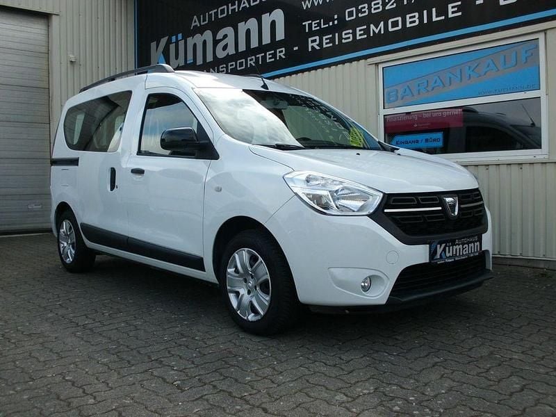 Gebraucht Dacia Dokker Comfort 95 PS (69 kW) 2020 Weiß Van / Kleinbus