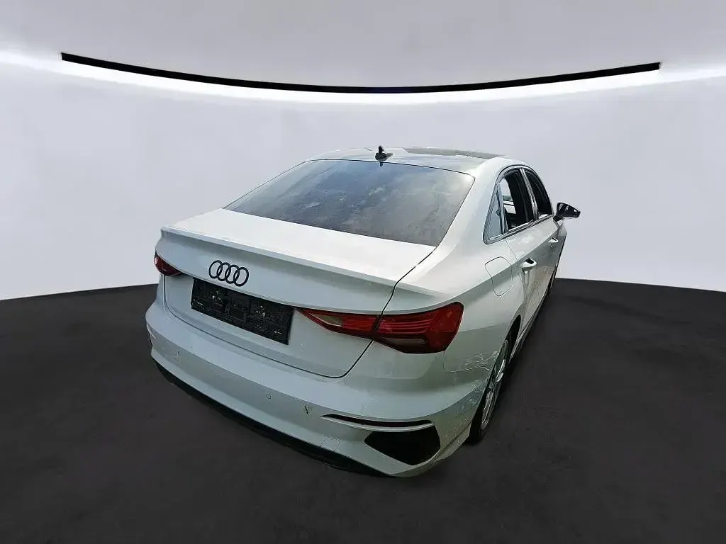Gebraucht Audi A3 S-Line 116 PS (85 kW) 2022 Weiß Limousine