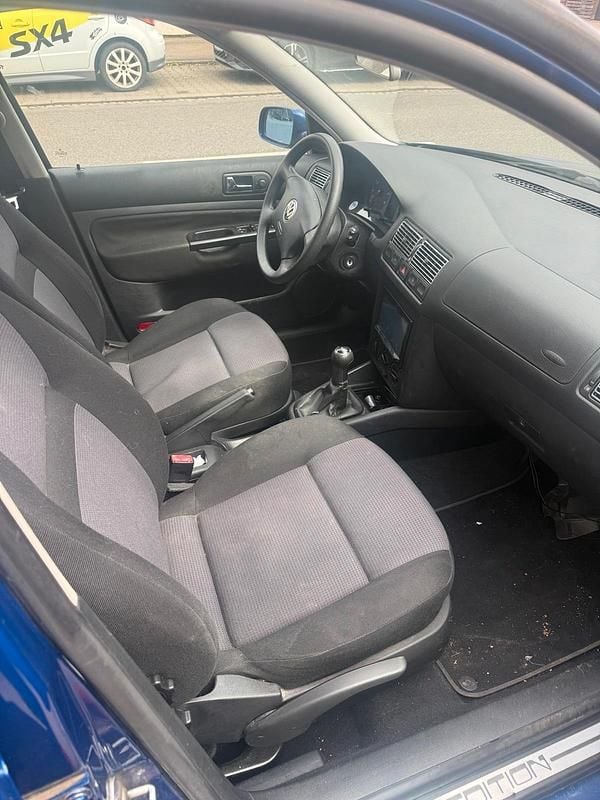 Gebraucht VW Golf IV 105 PS (77 kW) 2001 Blau Limousine