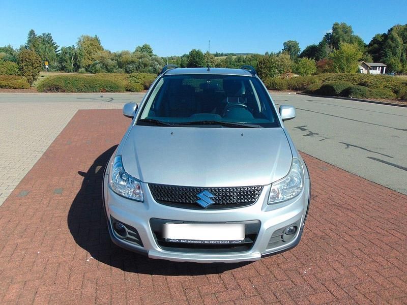 Silber Gebraucht 2009 Suzuki SX4 Kleinwagen | 6.666 € (Guter Preis) - Bild 1/4