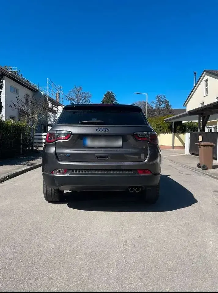 Used Jeep Compass 241 HP (177 kW) 2020 Grey SUV