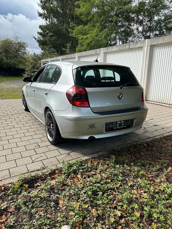 Gebraucht BMW 120 150 PS (110 kW) 2005 Silber Kleinwagen
