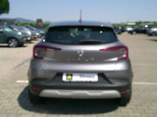 Gebraucht Renault Captur Equilibre 91 PS (66 kW) 2023 Grau cassiopee SUV