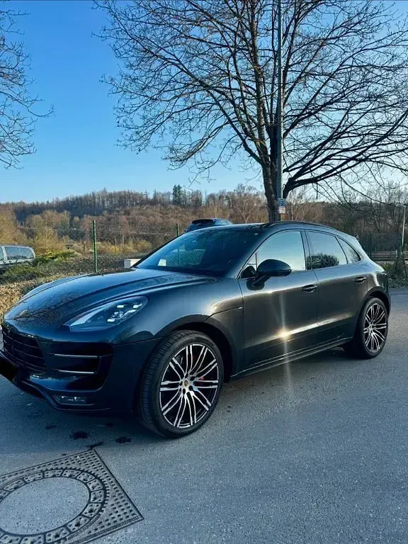 Gebraucht Porsche Macan Turbo Performance Package 441 PS (324 kW) 2018 Grau SUV