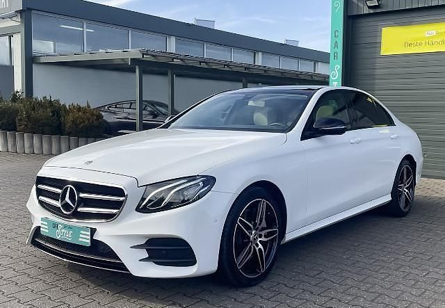 Weiß Gebraucht 2018 Mercedes E400 AMG line Limousine | 38.970 € (Fairer Preis) - Bild 1/4