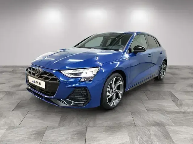 Gebraucht Audi A3 S-Line 150 PS (110 kW) 2025 Ascariblau metallic Limousine