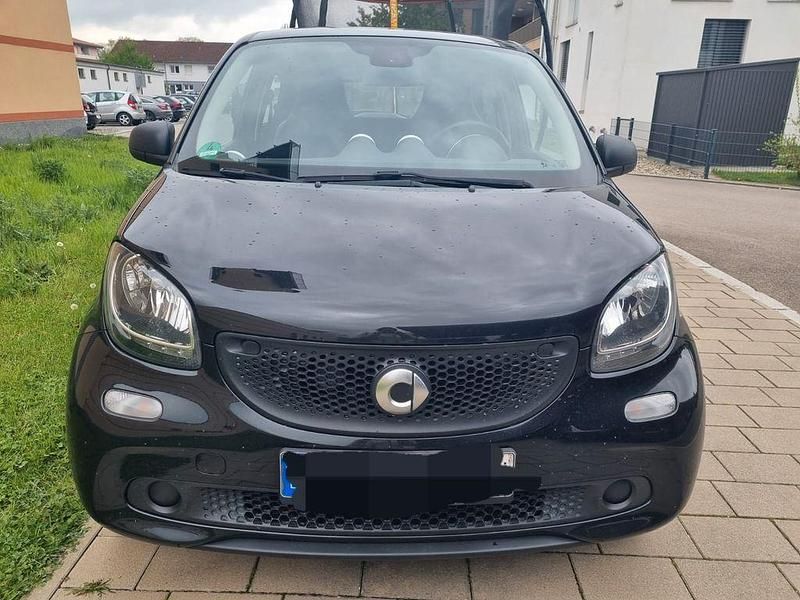 Schwarz Gebraucht 2015 Smart ForFour Kleinwagen | 5.900 € (Fairer Preis) - Bild 1/4