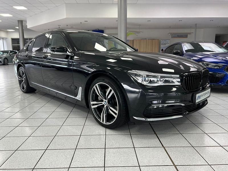 Gebraucht BMW 740 320 PS (235 kW) 2018 Schwarz Limousine