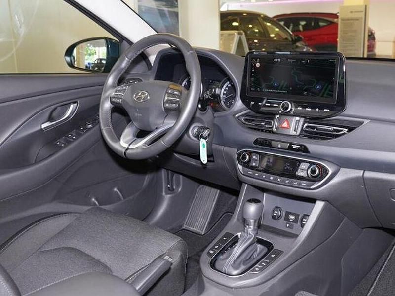 Gebraucht Hyundai i30 Trend 160 PS (117 kW) 2024 Blau Kombi