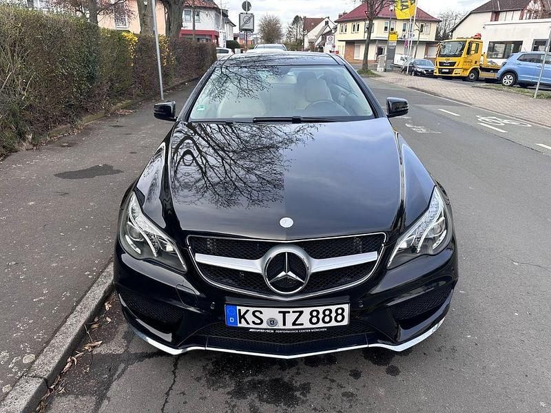 Gebraucht Mercedes E400 AMG 333 PS (244 kW) 2015 Schwarz Coupé