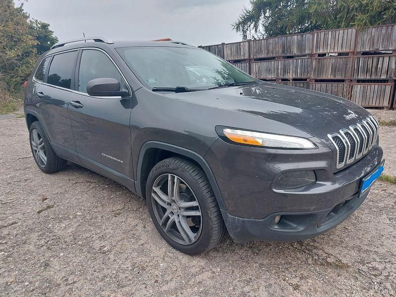 Grau Gebraucht 2016 Jeep Cherokee SUV | 18.500 € (Fairer Preis) - Bild 1/4