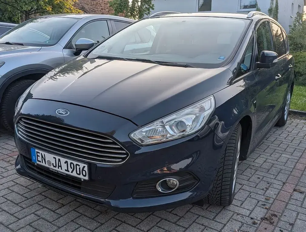 Gebraucht Ford S-MAX Trend 160 PS (117 kW) 2016 Blau Van / Kleinbus