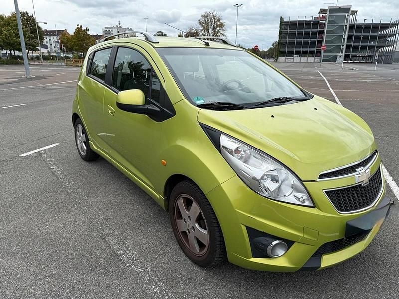 Grün Gebraucht 2012 Chevrolet Spark LT Kleinwagen | 2.200 € (Guter Preis) - Bild 1/4