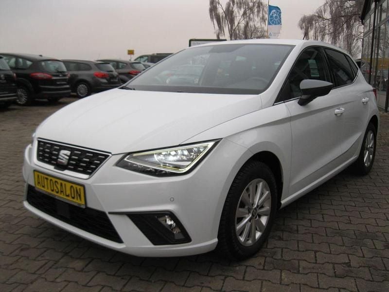 Weiß Gebraucht 2020 Seat Ibiza XCELLENCE Limousine | 10.590 € (Superpreis) - Bild 1/4