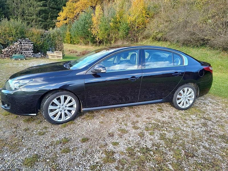 Gebraucht Renault Latitude 173 PS (127 kW) 2011 Schwarz Limousine