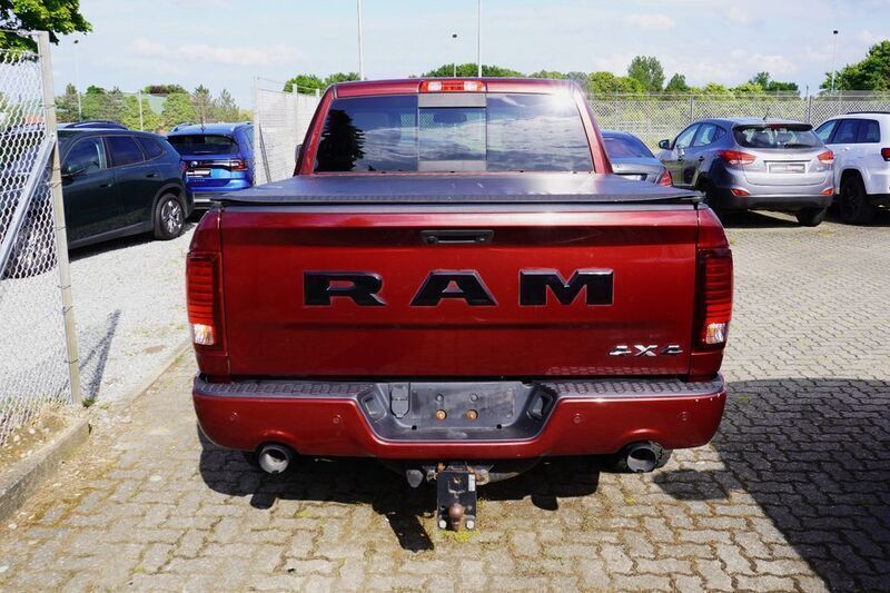Gebraucht Dodge Ram 401 PS (294 kW) 2017 Rot Pickup