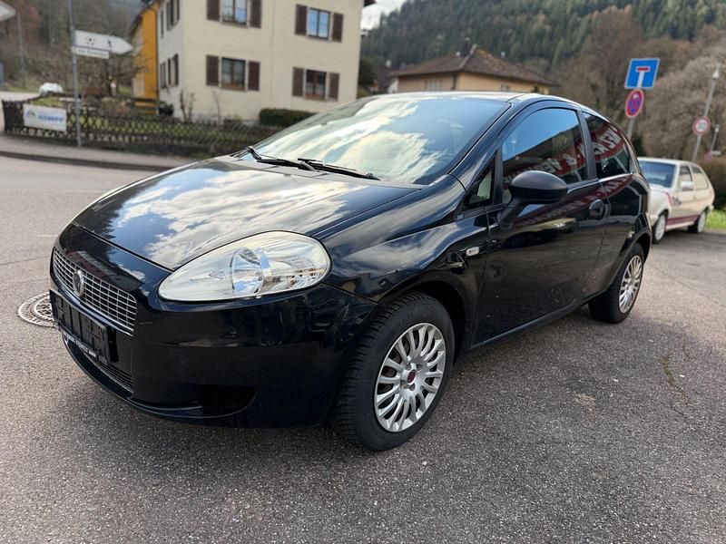 Gebraucht Fiat Grande Punto Active 77 PS (56 kW) 2009 Schwarz Kleinwagen