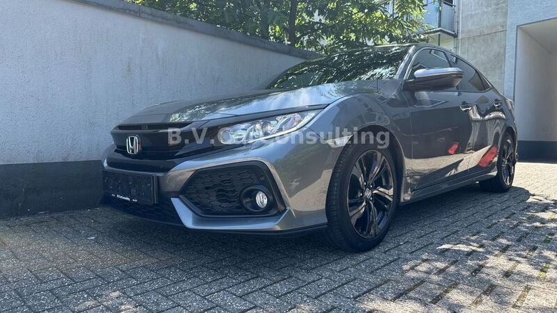 Grau Gebraucht 2018 Honda Civic Elegance Limousine | 16.998 € (Fairer Preis) - Bild 1/4
