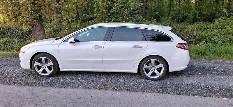 Weiß Gebraucht 2012 Peugeot 508 Kombi | 5.000 € (Etwas zu teuer) - Bild 1/4