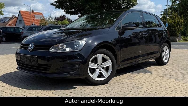 Schwarz Gebraucht 2014 VW Golf VII Comfortline Limousine | 6.600 € (Guter Preis) - Bild 1/4