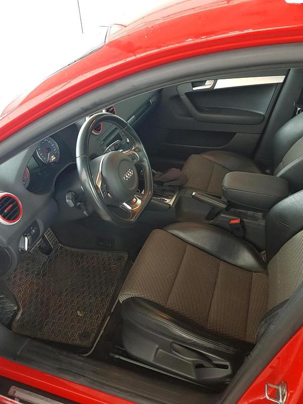 Gebraucht Audi S3 265 PS (194 kW) 2009 Rot Limousine